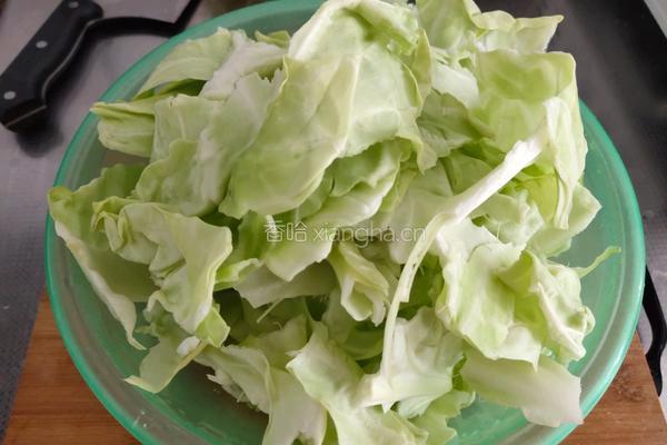 超下饭的包菜炒肉的做法图解4