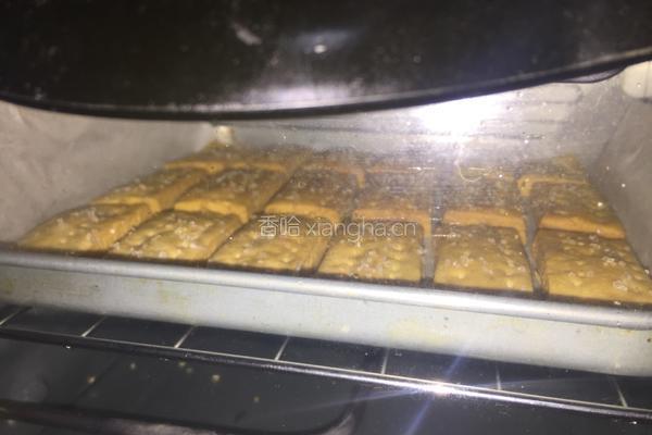 咸蛋黄饼干的做法图解12