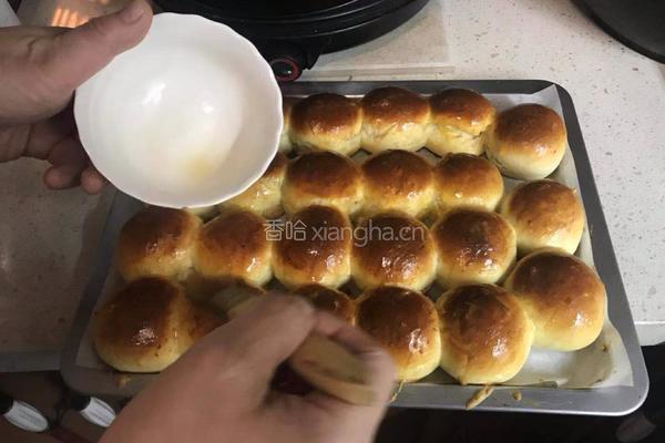忙里偷闲烤面包的做法图解8