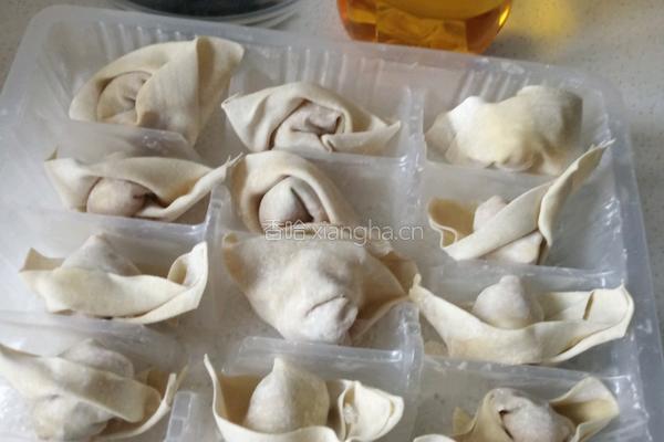 生煎馄饨的做法图解1