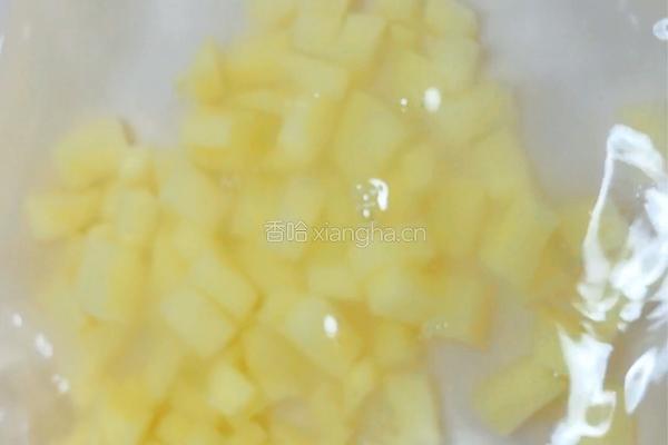 腊肠焖饭的做法图解2