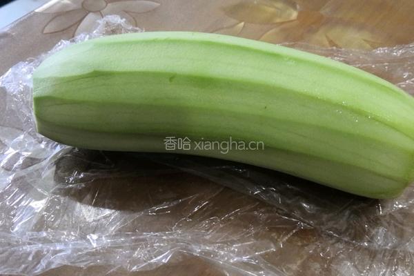 凉拌西葫芦的做法图解1