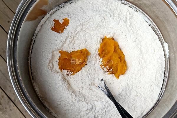 南瓜外婆菜包的做法图解3