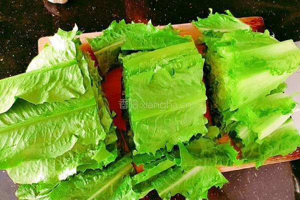 清炒油麦菜的做法图解3