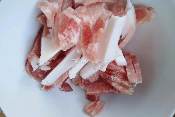 肉炒笋块的做法图解1