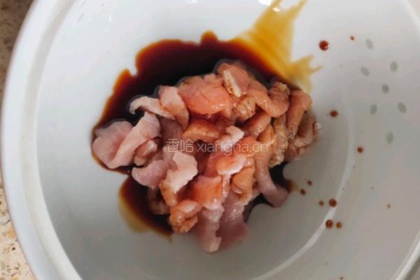 咸菜肉丝蘑菇年糕汤的做法图解3