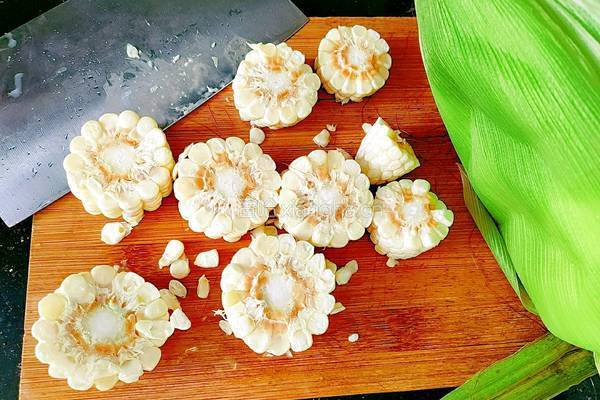大脚菌玉米鸡汤的做法图解13