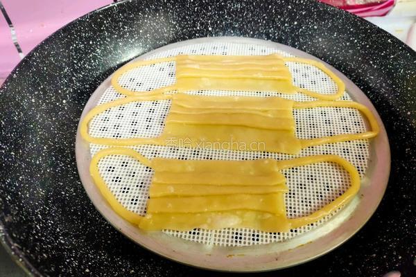 一次性食用口罩的做法图解12