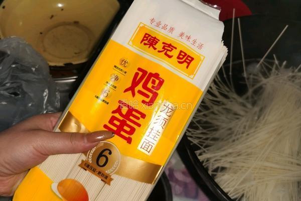 挂面小饼的做法图解1
