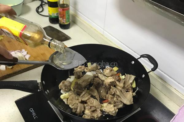 土豆烧鸡块的做法图解7