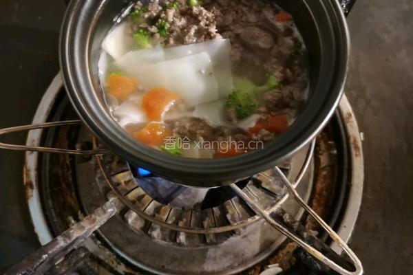 杂蔬菜牛肉鸡蛋面皮的做法图解2