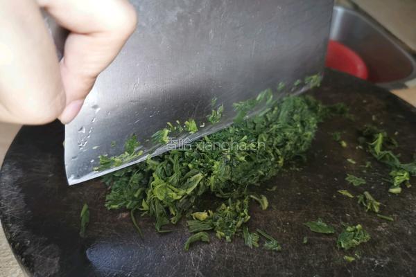 糯叽叽的艾草糍的做法图解3