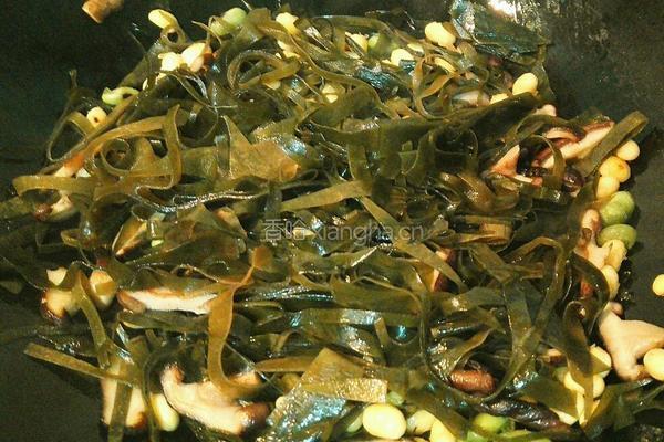 海带香菇豆汤的做法图解3