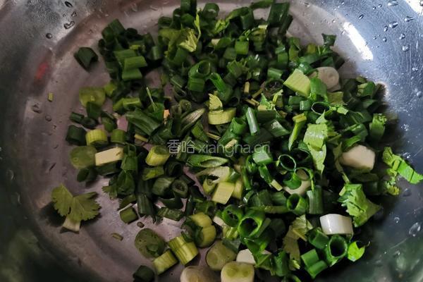 香喷喷的葱油饼的做法图解1