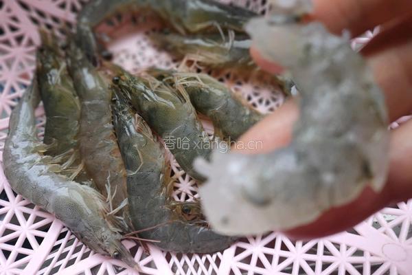 大虾蒸豆腐的做法图解1