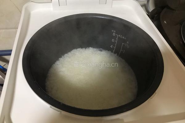 电饭锅煲仔饭的做法图解5