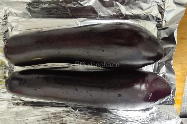 肉末烤茄子的做法图解1