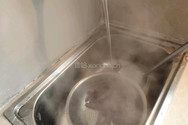 紫薯拔丝的做法图解2