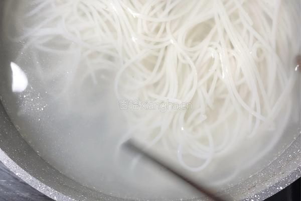 红烧牛肉饵丝的做法图解2