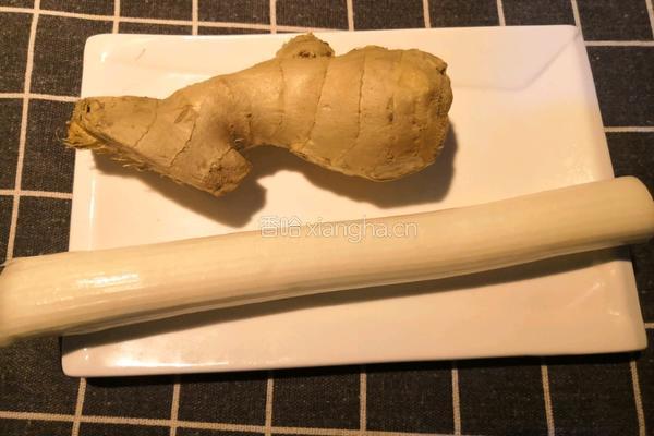 鲫鱼豆腐汤的做法图解5