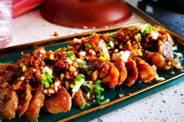 蒜蓉香肠的做法图解4