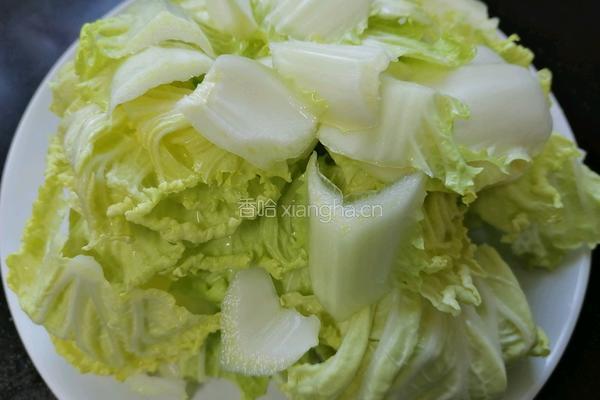 醋溜大白菜的做法图解1