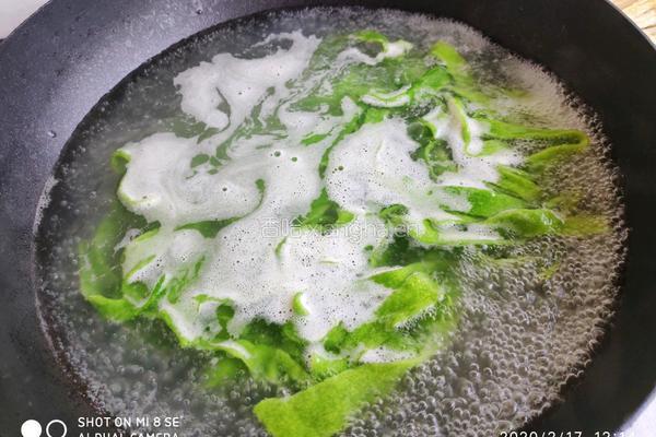 香菇鸡蛋酱菠菜面的做法图解9