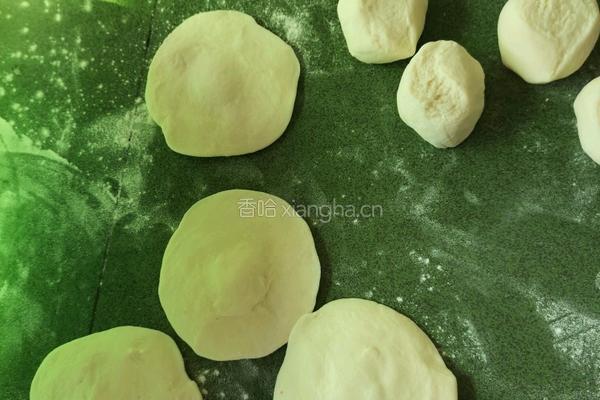 素菜包子的做法图解3