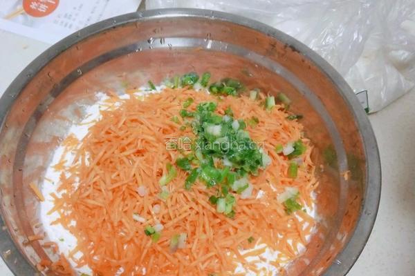 胡萝卜丝烙饼的做法图解4