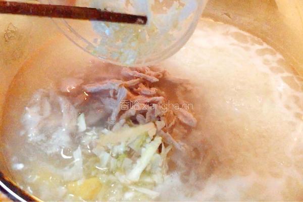 皮蛋瘦肉粥的做法图解4