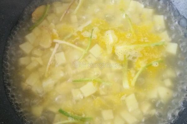 土豆肉丁的做法图解2