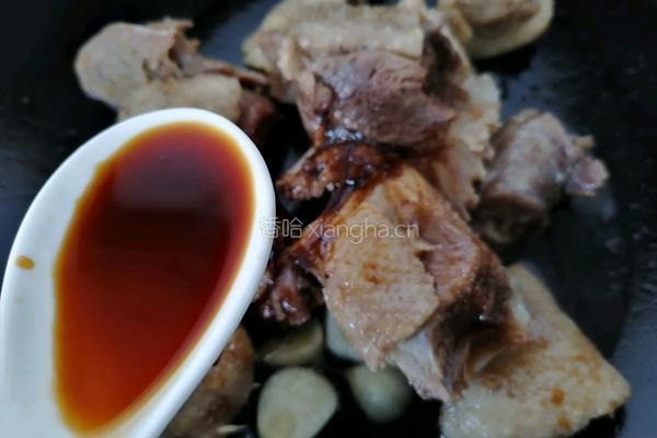 土豆炖鸭肉的做法图解5