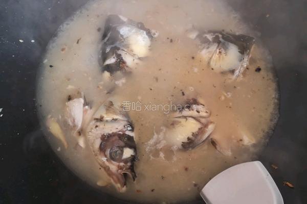 豆瓣鱼头豆腐汤的做法图解4