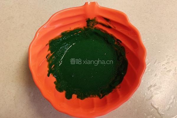 抹茶斑马纹戚风蛋糕的做法图解2