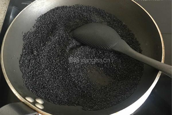 芝麻花生包的做法图解4