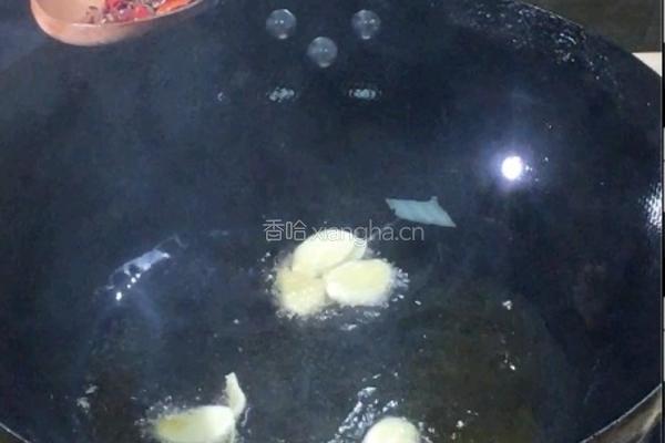 炝炒圆白菜（手撕包菜）的做法图解4