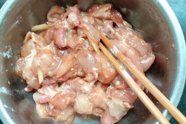 麻辣兔丁的做法图解1