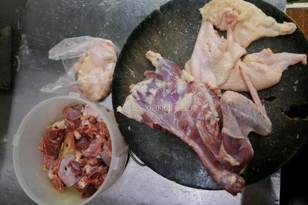 蒸酱腌无皮鸭的做法图解2