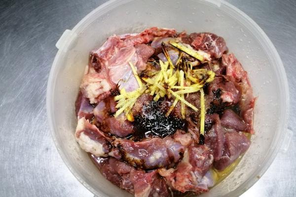 蒸酱腌无皮鸭的做法图解4
