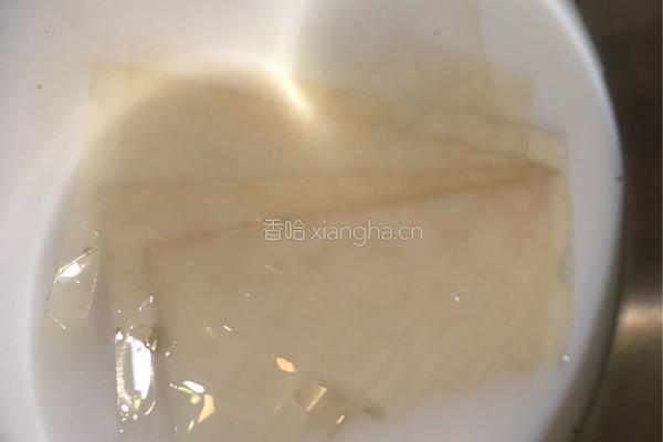 白巧仙桃奶冻的做法图解2