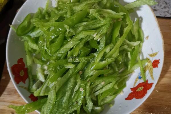 肉丝炒鱼面的做法图解3
