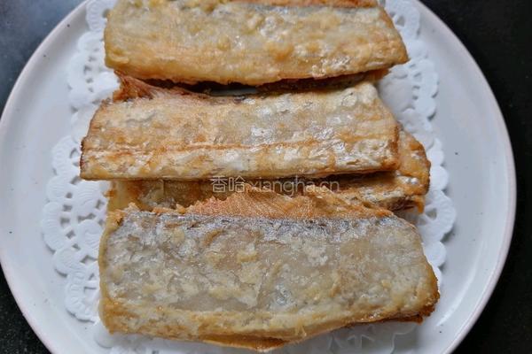 酥炸带鱼的做法图解9