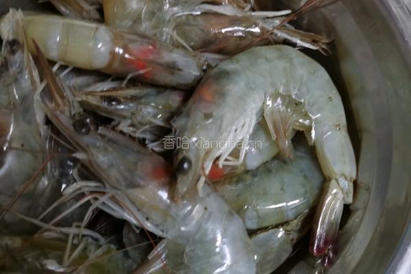 红红火火过大年必备的油焖大虾的做法图解1