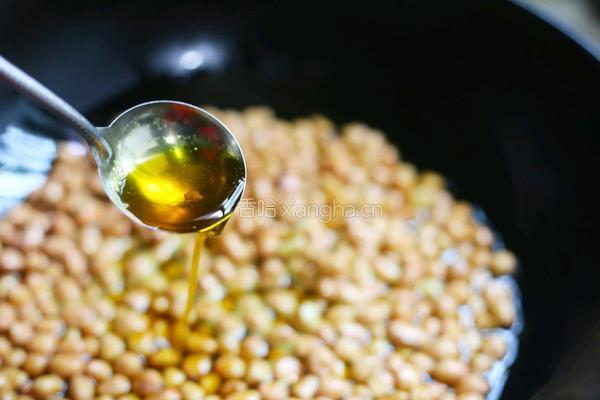 油炸花生米的做法图解3