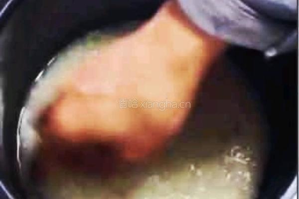 电饭锅四宝焗饭的做法图解1