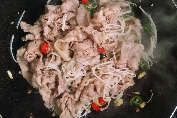 芝麻酱肥牛金针菇的做法图解5