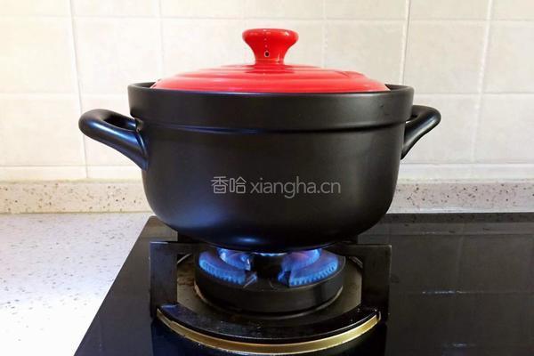 玉米排骨汤的做法图解5
