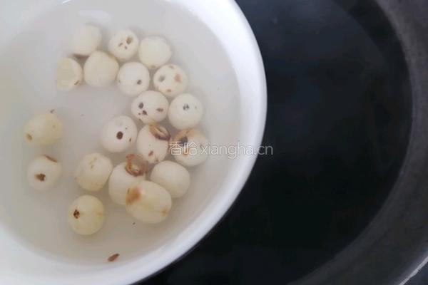 红枣黑米粥的做法图解5