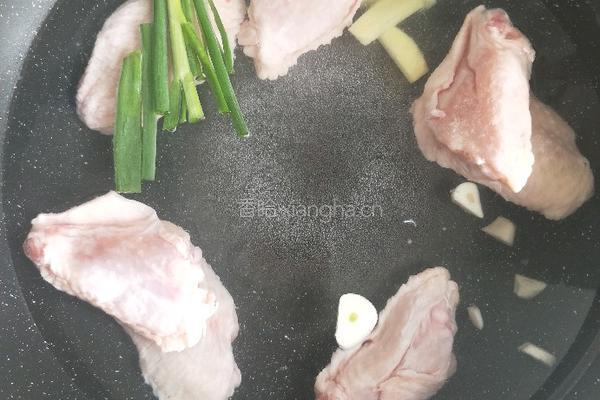 可乐鸡翅（咸甜口）的做法图解3