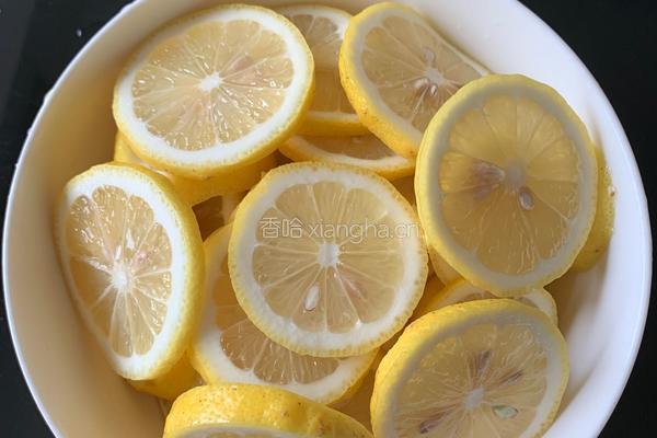 柠檬川贝止咳膏的做法图解3